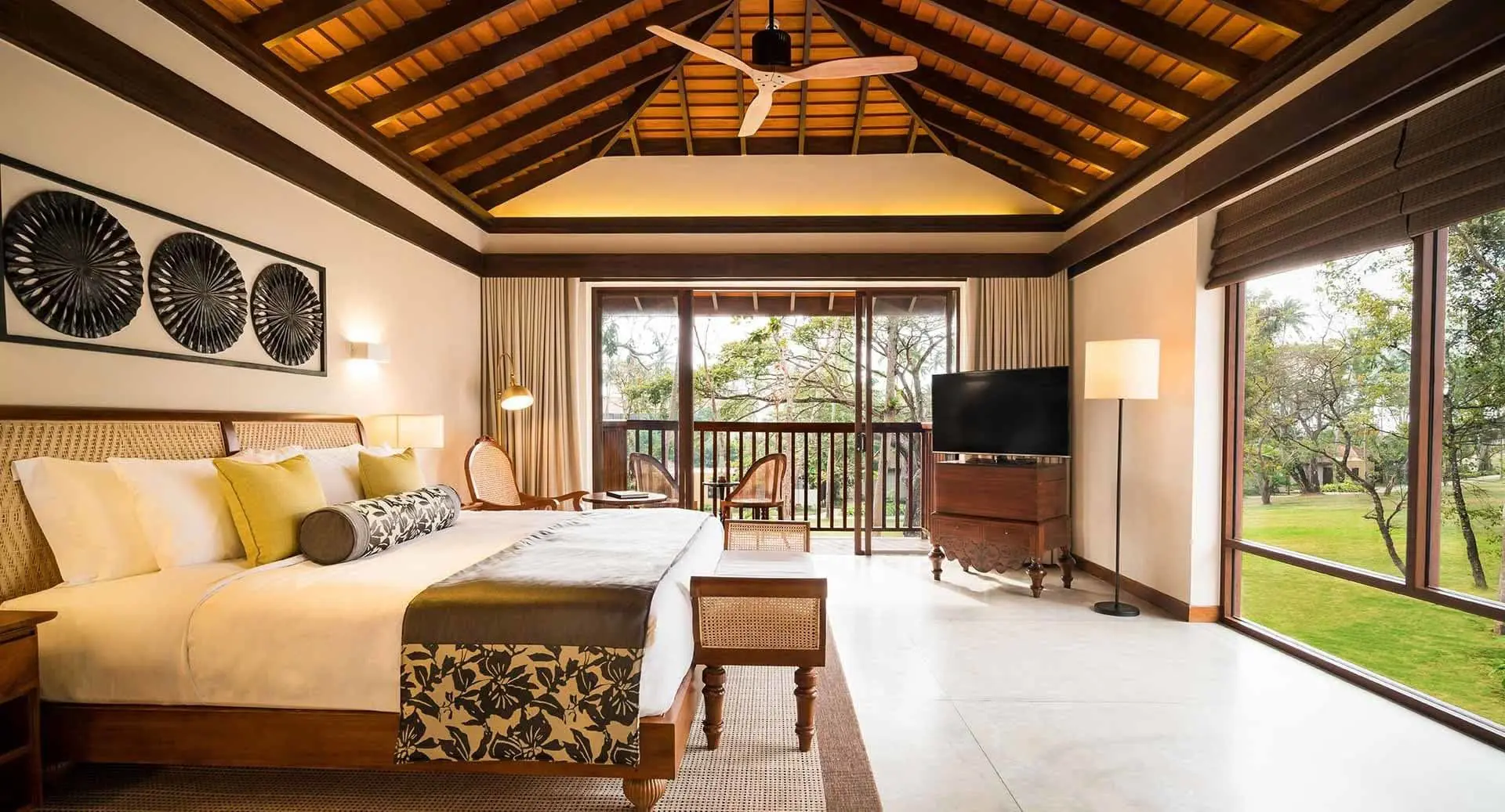 imgi_18_anantara_tangalle_sri_lanka_2br_villa_master_02_1920x1037
