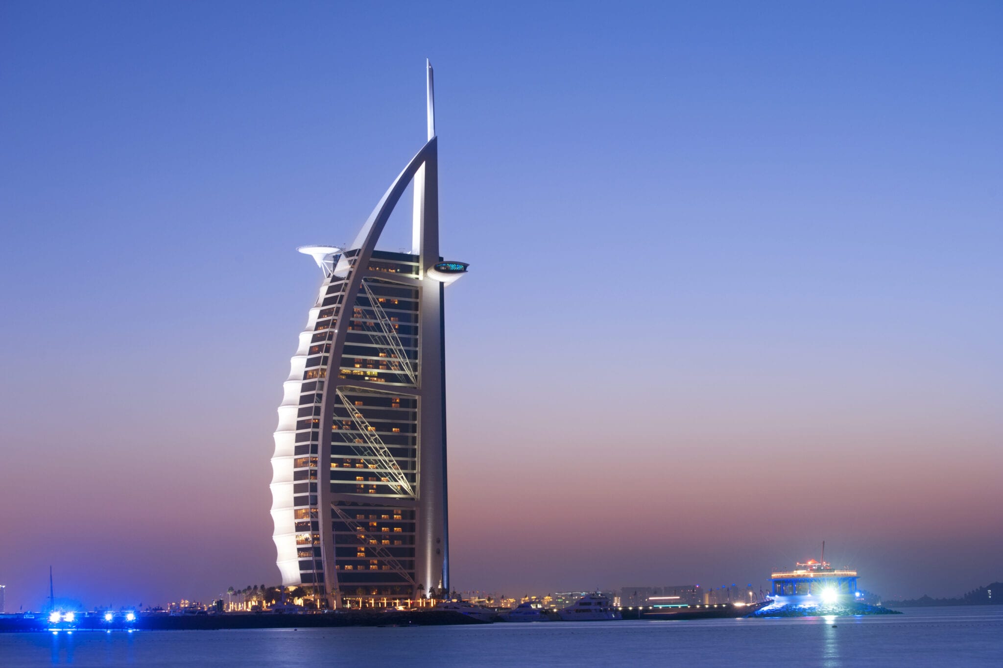 Burj Al Arab Hotel In Dubai United Arab Emirates 000019083530 Large 2048x1363 