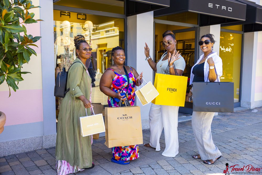 travel divas shopping in  Italy