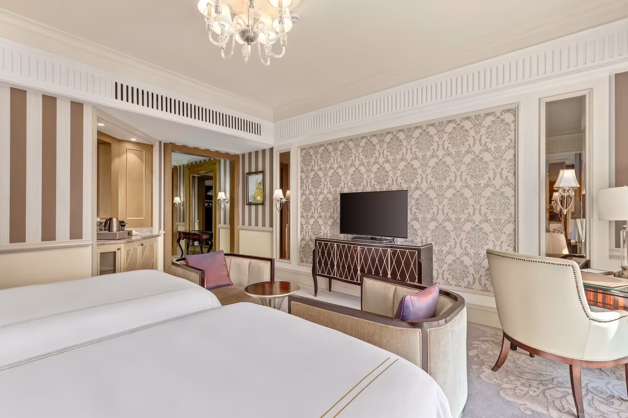 two_double_beds_deluxe_room_overview_1716534302216