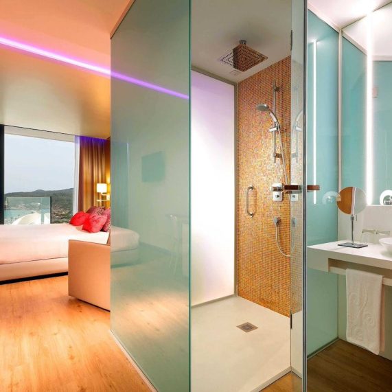 14442837_ImageLargeWidth