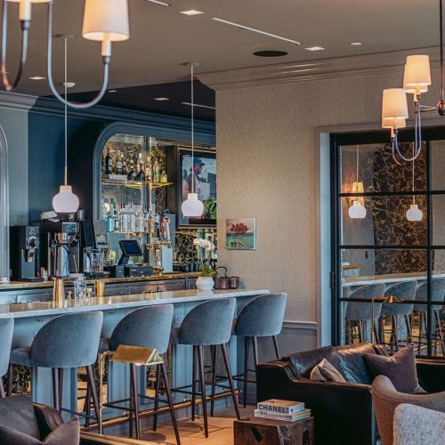 230803161524-03-ps-private-terminal-lax