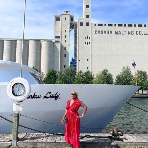 54209900722_a85e1ed881_h