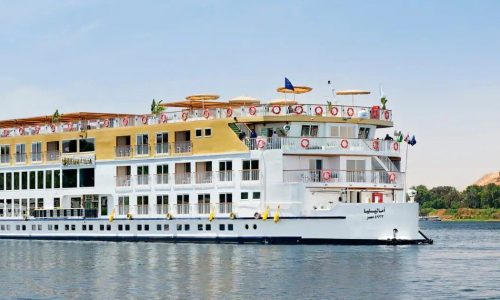 imgi_2_amalilia_hero_image_1920x630